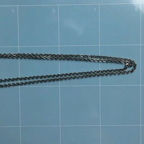 Sun Medallion Pendant Necklace 28in Silver Tone Cable Chain Spring Clasp - Picture 4 of 9